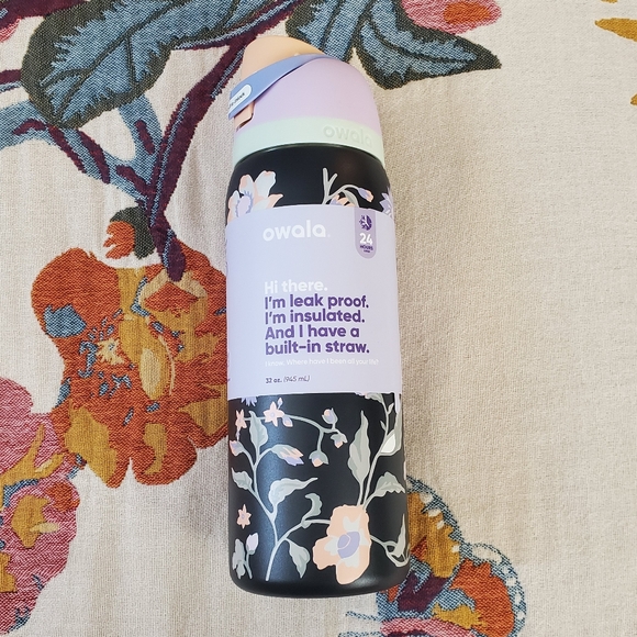 Urban Outfitters Exclusive Owala Midnight Garden - Picture 4 of 7